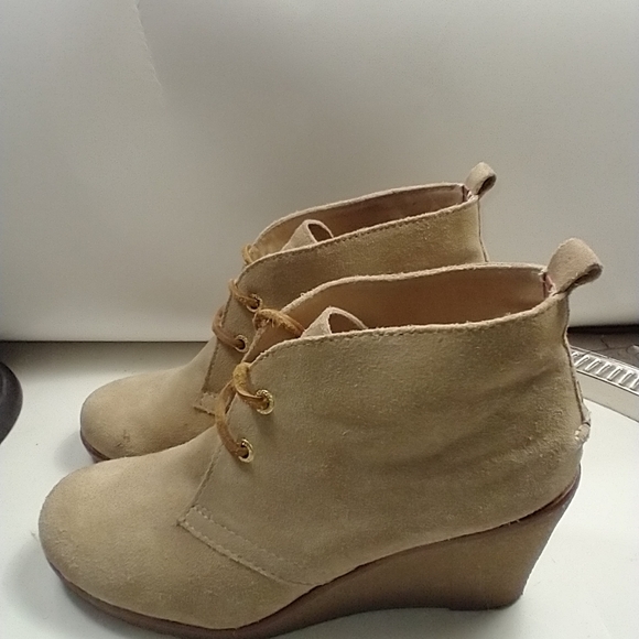 Sperry Harlow Suede Wedge Ankle Booties Women's sz 8M. - Picture 3 of 10